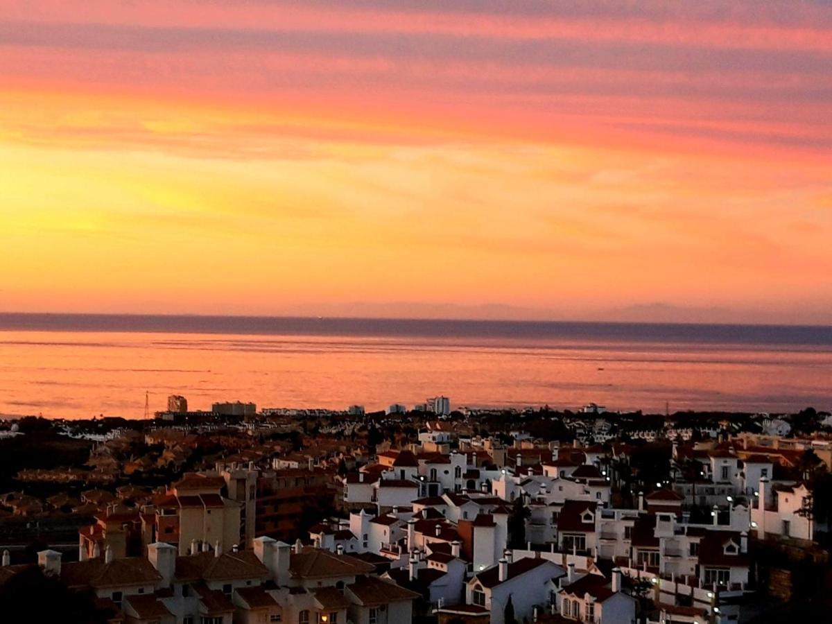 Sitio de Calahonda 4 Bedroom Holiday Townhouse In Riviera Del Sol With Sea Views מראה חיצוני תמונה
